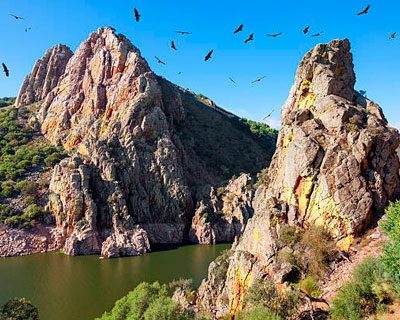 viajes-organizados-por-españa-monfrague